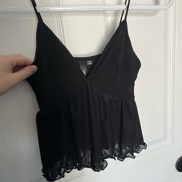 Pretty black mesh cami - Picture 2 of 4